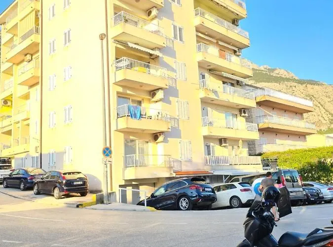 Petra Apartment *